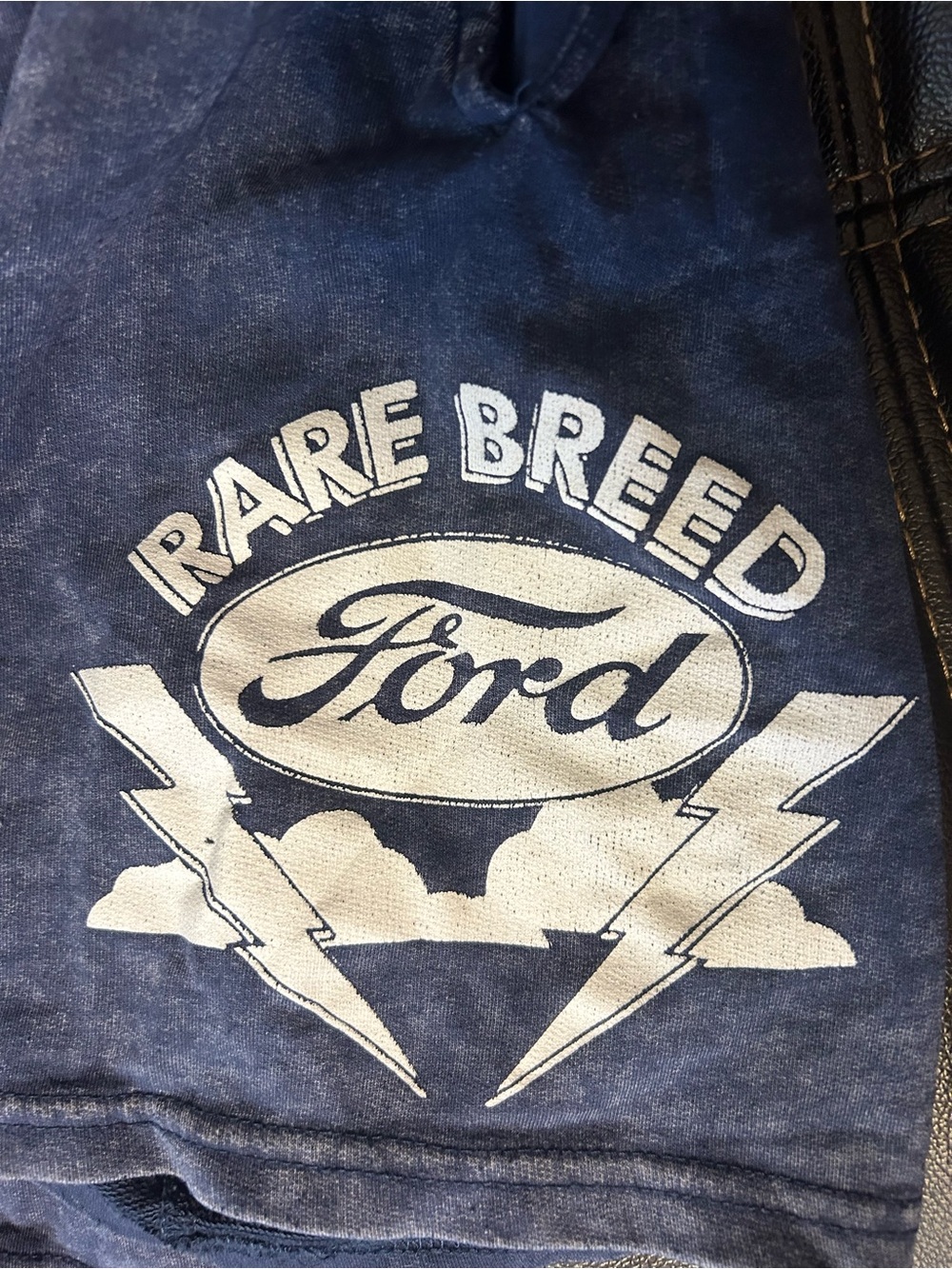 Ford Shorts. Boys 8. - Picture 7 of 10